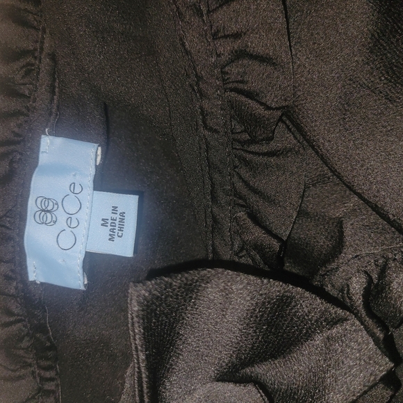 CeCe Black Off Shoulder Bow Detail Blouse M - Picture 6 of 6